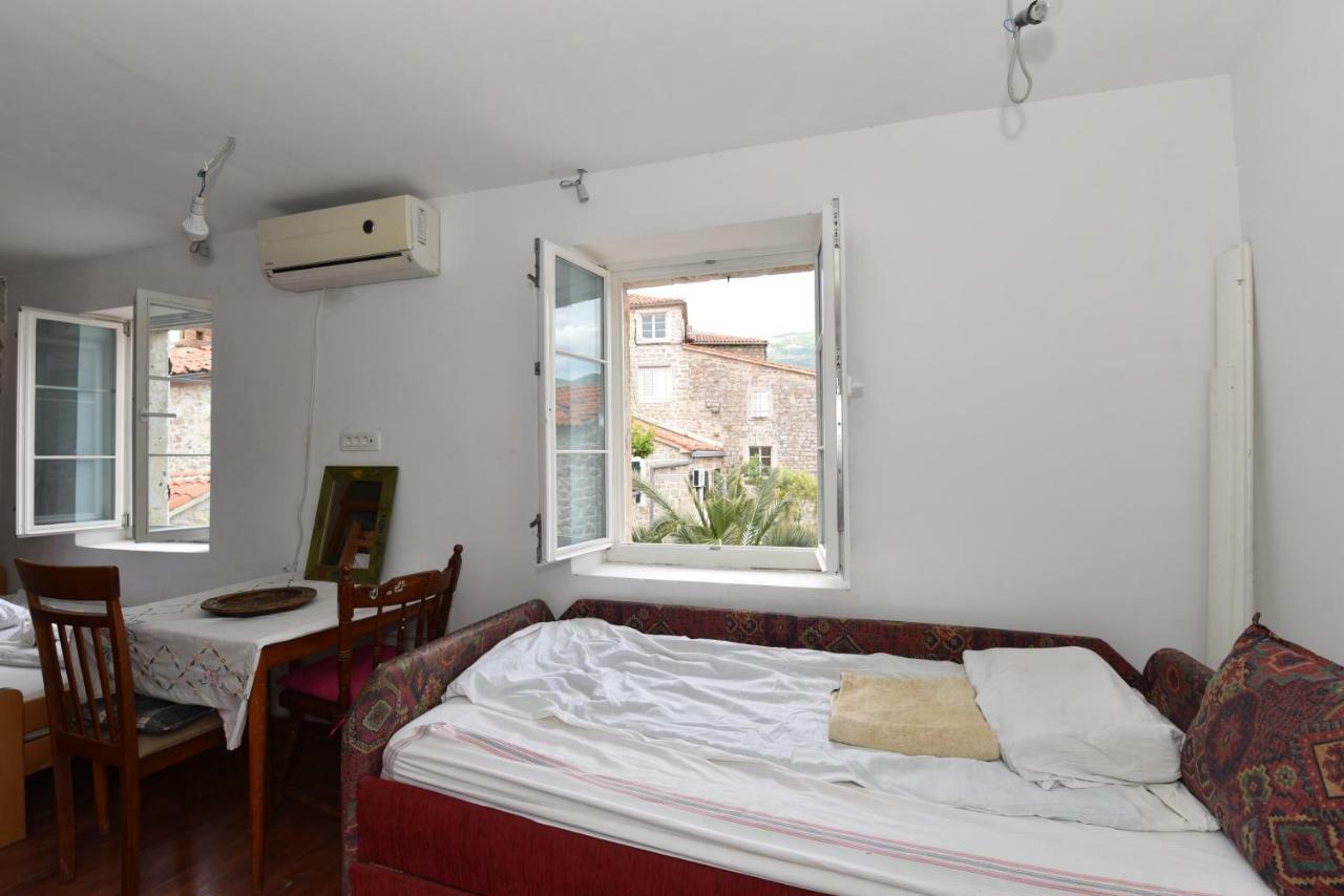 Hostel Michel บุดวา ภายนอก รูปภาพ
