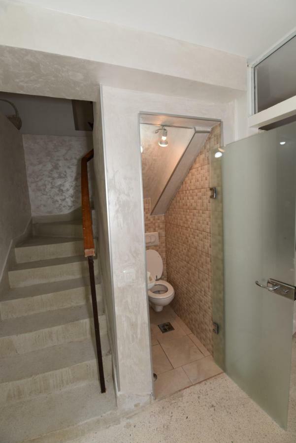 Hostel Michel บุดวา ภายนอก รูปภาพ